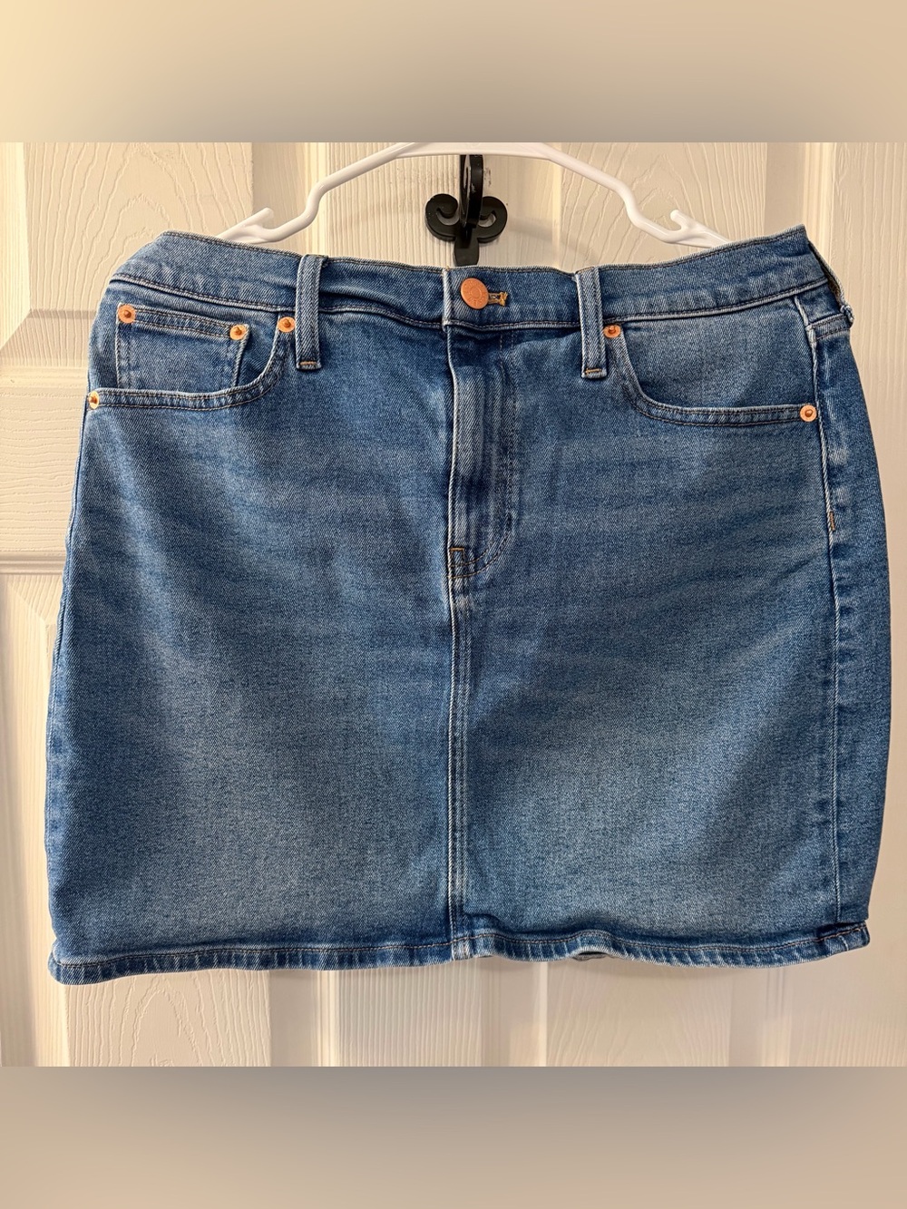 J.Crew Classic Timeless Denim Mini Skirt Medium Blue Wash - Size 8 - Picture 2 of 9
